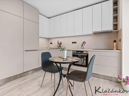Prodej bytu, 1+kk, 32 m²