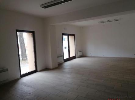 Pronájem kanceláře, 66 m²