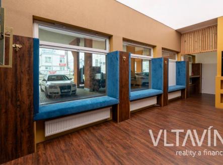 Prodej obchodní prostor, 53 m²