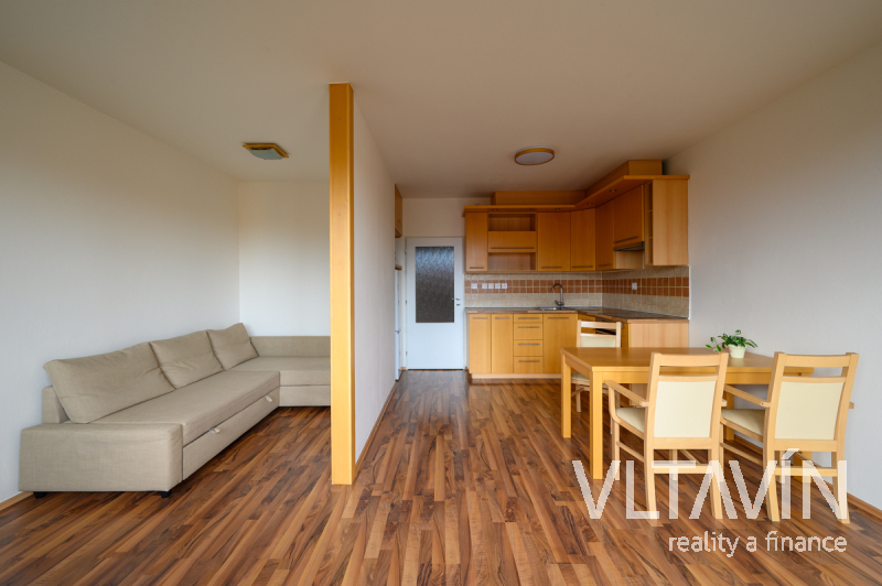 Pronájem bytu 1+kk/B, 41 m2, ul. Hnězdenská, Praha - Troja