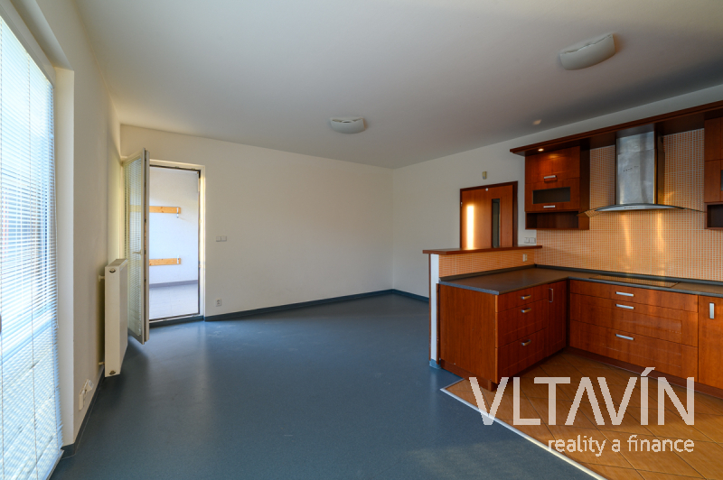 Pronájem bytu 3+kk/L, 80 m2, ul. Holubinková, Praha - Pitkovice