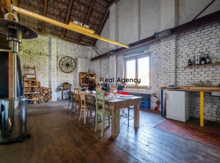 Prodej - dům/vila, 225 m²