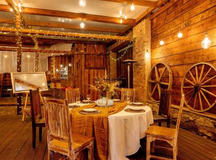 Prodej hotel, 1 420 m²