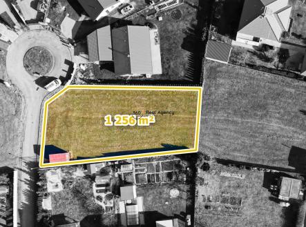 Prodej pozemku pro bydlení, 1 256 m²