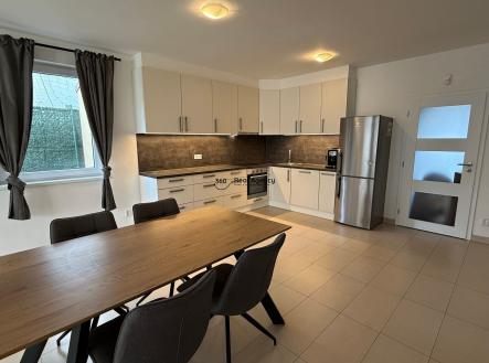 Pronájem domu/vily, 127 m²