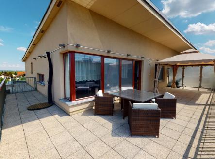 Pronájem bytu, 3+kk, 135 m²