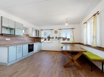 Prodej hotel, 346 m²