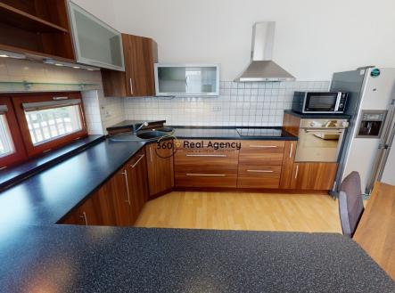 Pronájem bytu, 3+kk, 135 m²