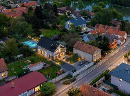 Prodej pozemku pro bydlení, 1 418 m²
