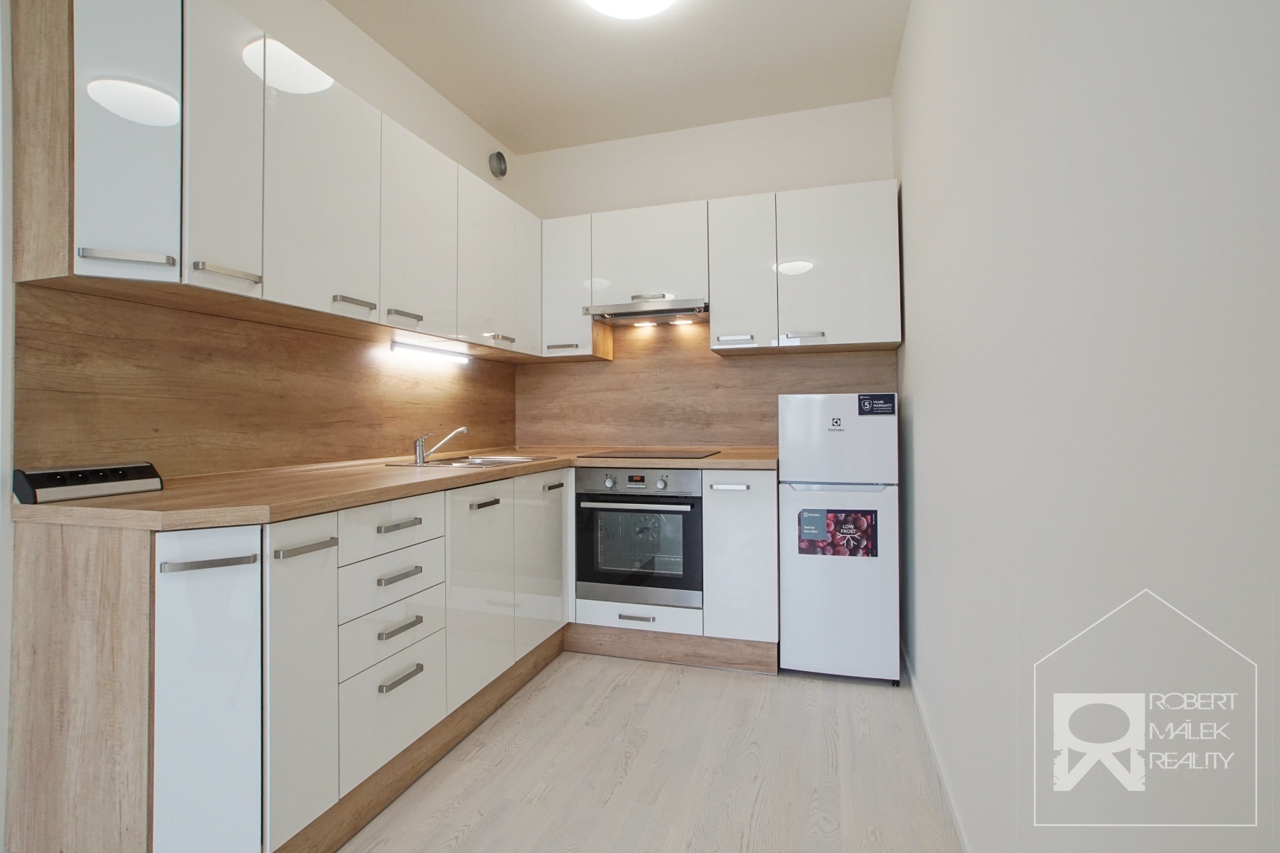 Kuchyňská linka se spotřebiči