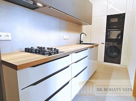 Pronájem bytu, 1+kk, 30 m²