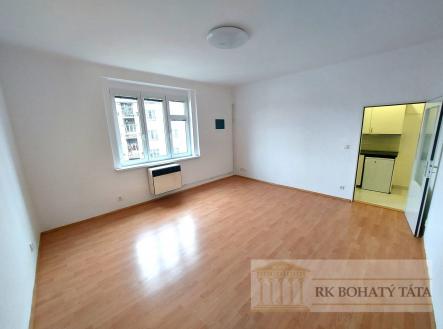 Pronájem bytu, 1+kk, 32 m²