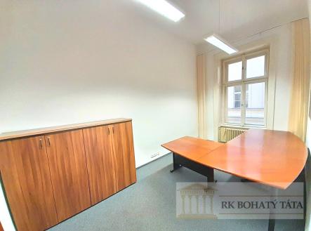Pronájem kanceláře, 17 m²