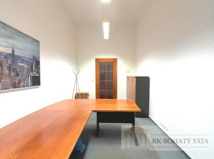 Pronájem kanceláře, 17 m²