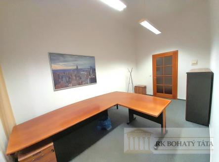 Pronájem kanceláře, 17 m²