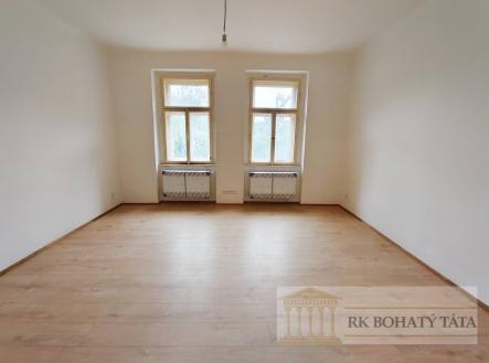 Pronájem bytu, 1+kk, 33 m²