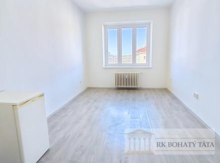 Pronájem bytu, 1+kk, 23 m²