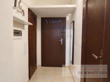 Pronájem bytu, 1+1, 35 m²