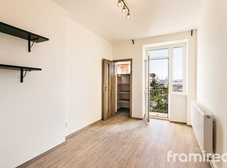 Pronájem bytu, 3+kk, 75 m²