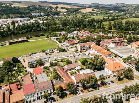 Prodej - obchodní prostor, 400 m²