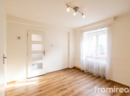 Pronájem bytu, 2+kk, 38 m²