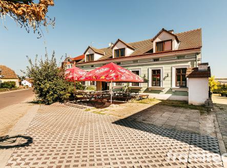 Prodej - restaurace, 340 m²