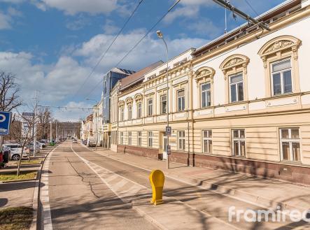 Pronájem bytu, 1+kk, 35 m²