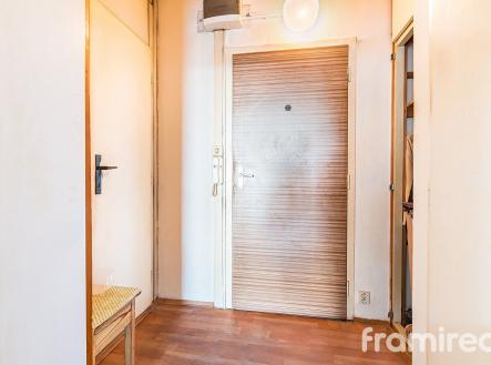 Pronájem bytu, 1+kk, 37 m²