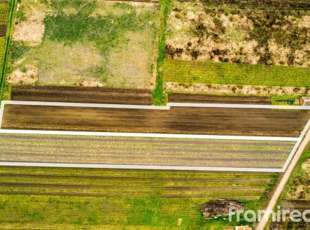 Prodej pozemku pro bydlení, 2 723 m²