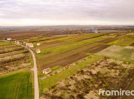 Prodej pozemku pro bydlení, 2 723 m²