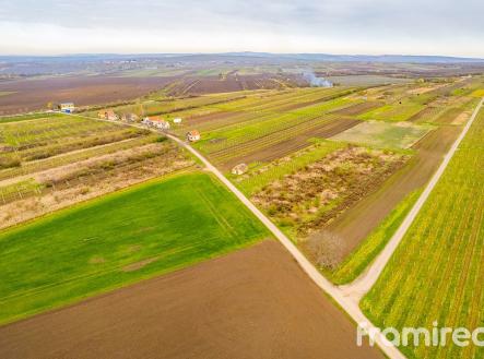 Prodej pozemku pro bydlení, 2 723 m²