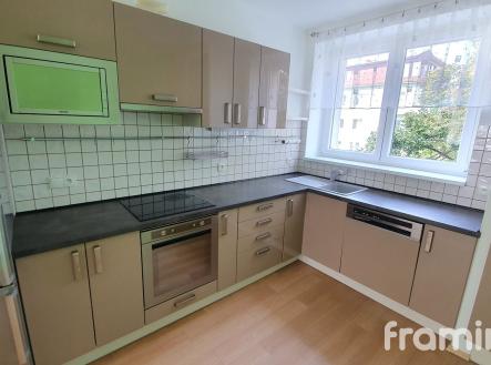 Pronájem bytu, 2+kk, 67 m²