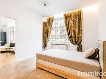 Pronájem bytu, 3+kk, 107 m²