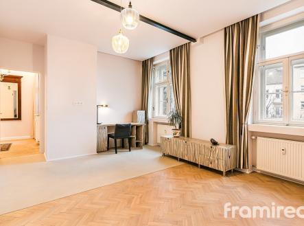 Pronájem bytu, 3+kk, 107 m²