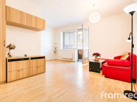 Pronájem bytu, 1+kk, 40 m²