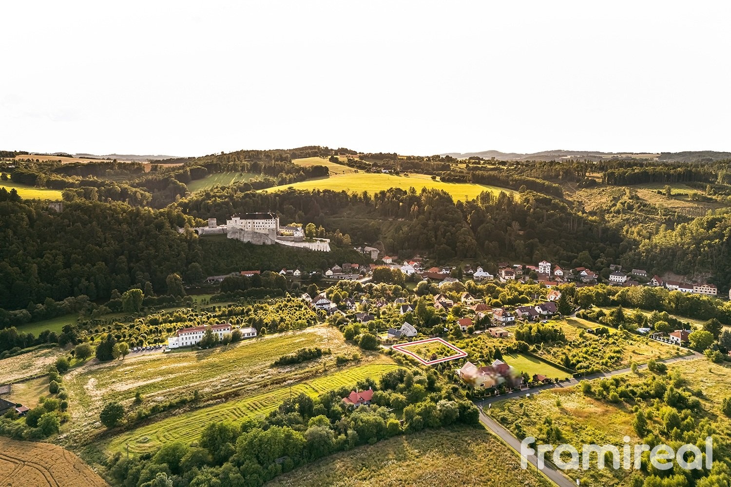 Prodej stavebního pozemku 1 606 m², Český Šternberk