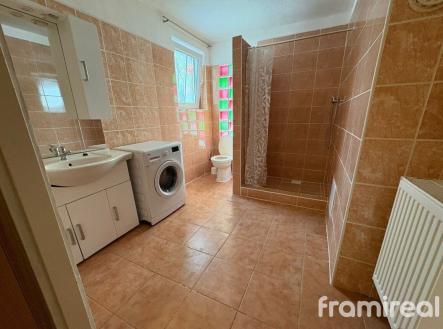 Pronájem bytu, 1+kk, 33 m²