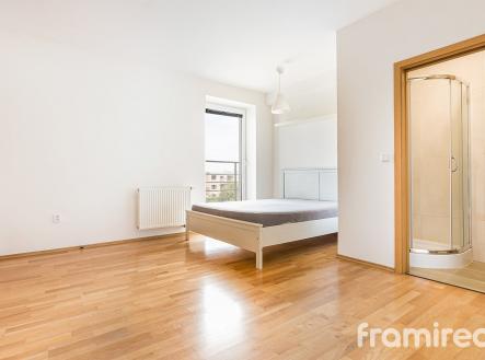 Pronájem bytu, 2+kk, 65 m²