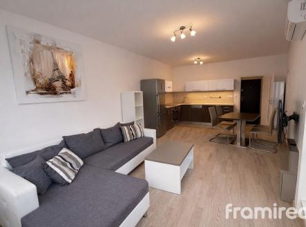 Pronájem bytu, 2+kk, 67 m²