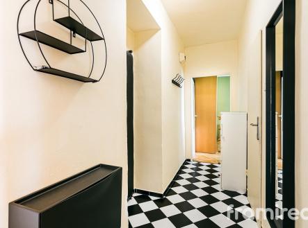 Pronájem bytu, 2+1, 61 m²