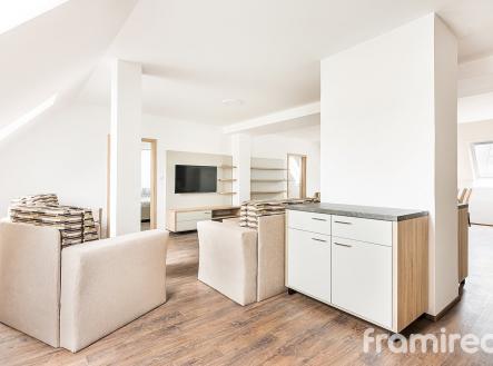 Pronájem bytu, 3+kk, 119 m²