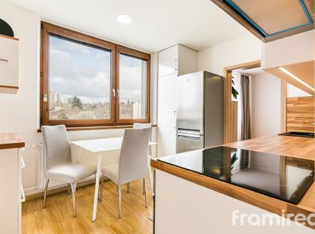 Pronájem bytu, 3+1, 73 m²