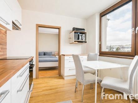 Pronájem bytu, 3+1, 73 m²