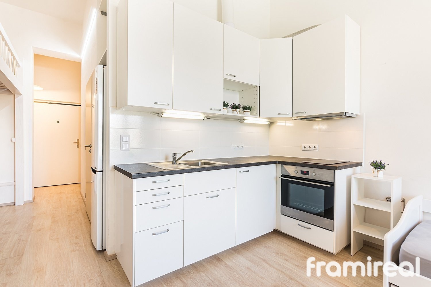 Kamínky_Byt_Kuchyňská Linka