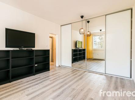 Pronájem bytu, 1+1, 32 m²