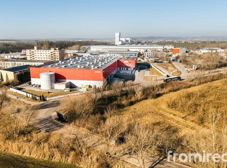 Prodej pozemku pro komerční výstavbu, 1 525 m²