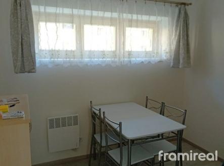 Pronájem bytu, 3+1, 42 m²