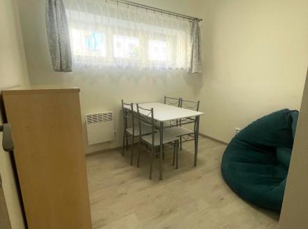 Pronájem bytu, 3+1, 42 m²