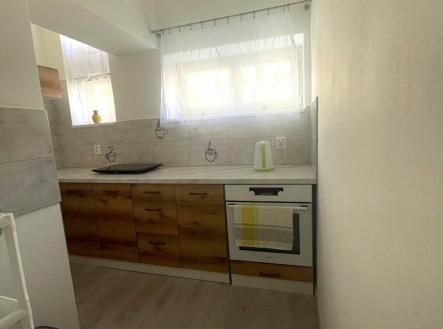 Pronájem bytu, 3+1, 42 m²