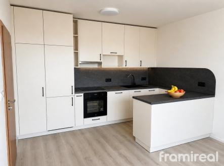 Pronájem bytu, 2+kk, 122 m²